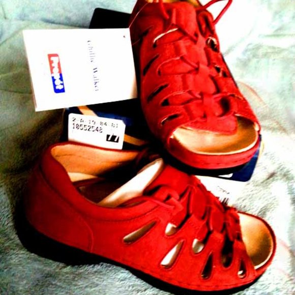 propet ghillie walker